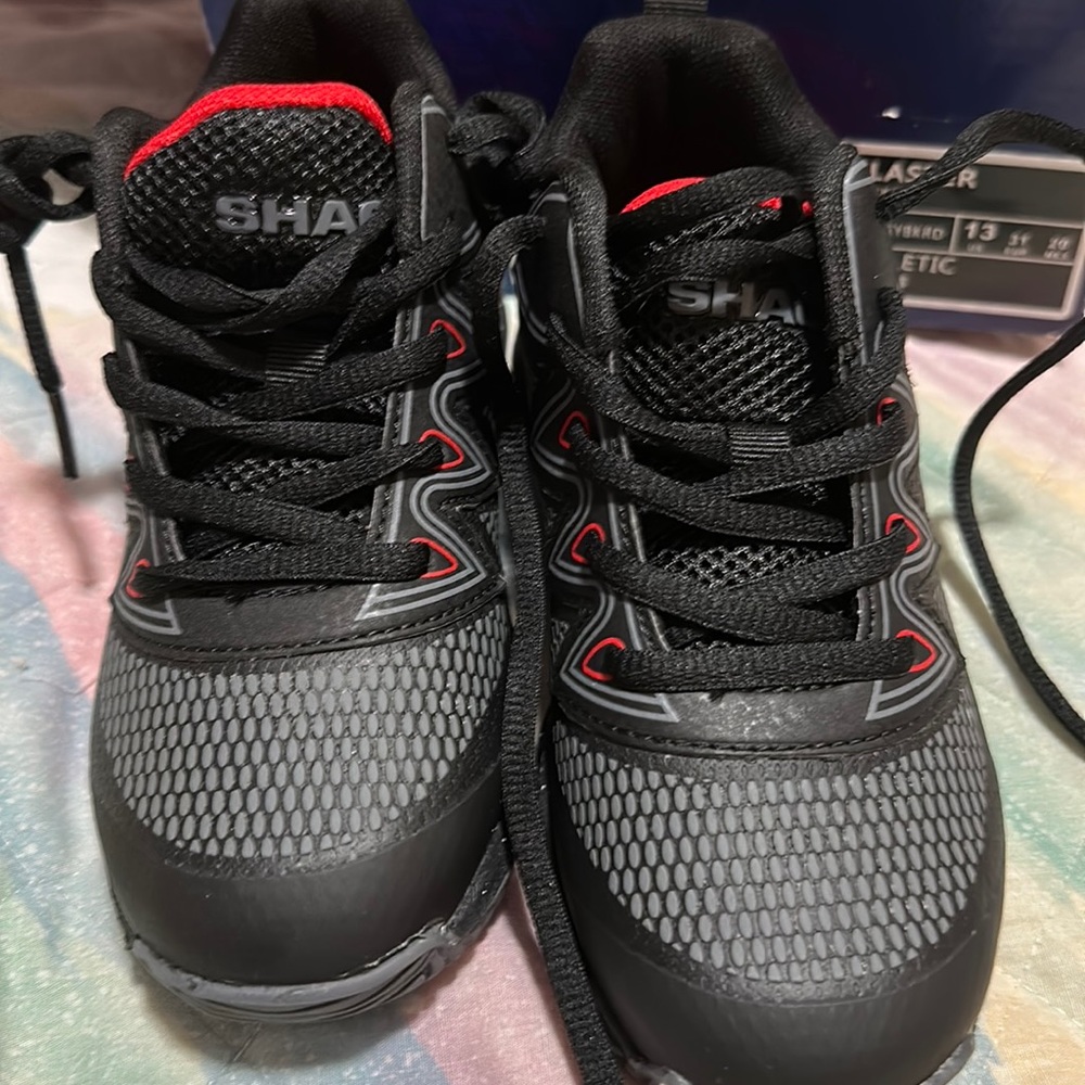 Shaq size 13 in youths athletic shoes